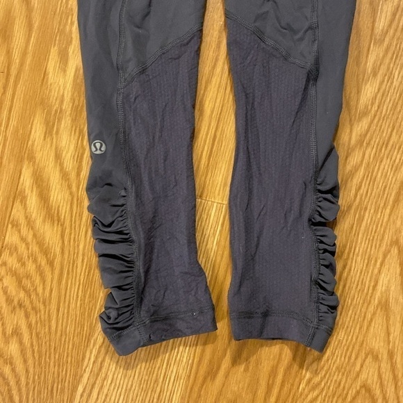 Lululemon Speed Tight *Luxtreme Grey / Grey Striped / Orange Leggings  (Size 2) - Picture 5 of 12